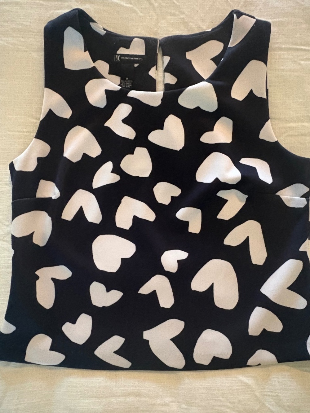 INC International Concepts Black & White Heart Print Sleeveless Top – Size M